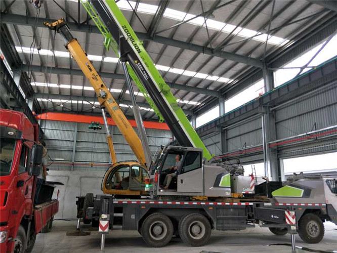 广平县高空车出租需要注意哪些安全事项？