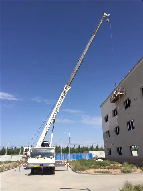 广平县“轻装强干”—— 吊车的 “轻量化臂架” 技术