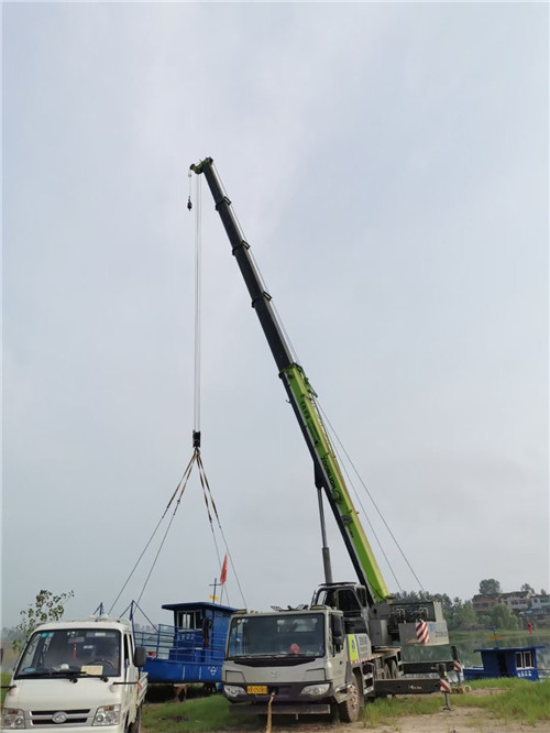 广平县桥梁建设吊装案例